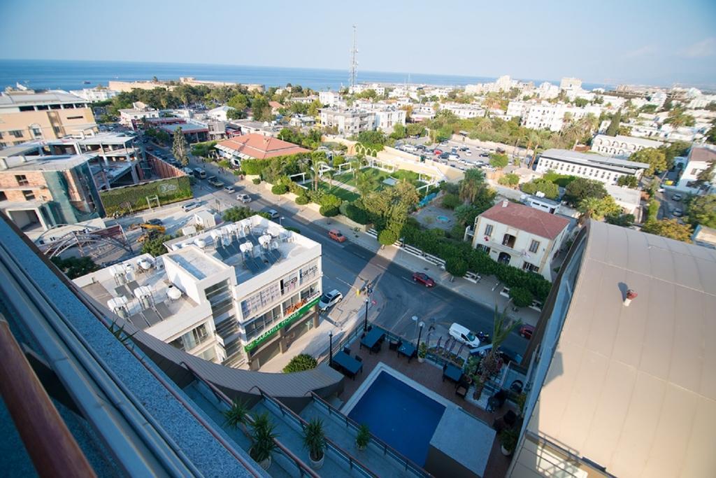 Aquamarine Luxury Residence Кирения Экстерьер фото