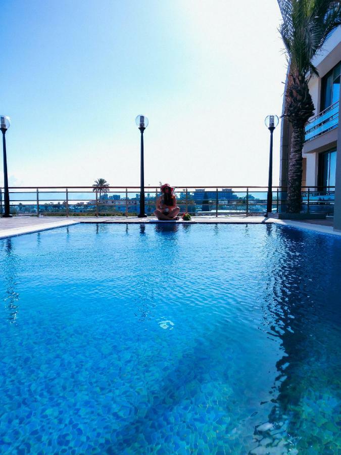 Aquamarine Luxury Residence Кирения Экстерьер фото