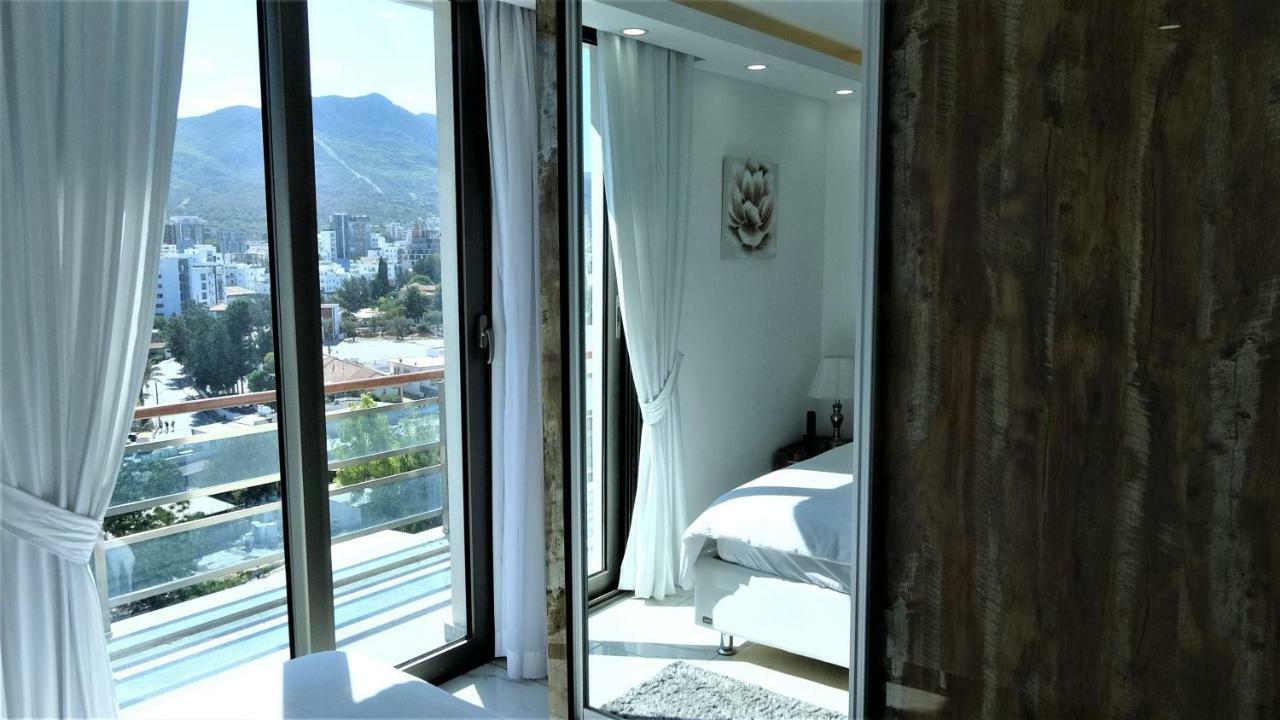 Aquamarine Luxury Residence Кирения Экстерьер фото
