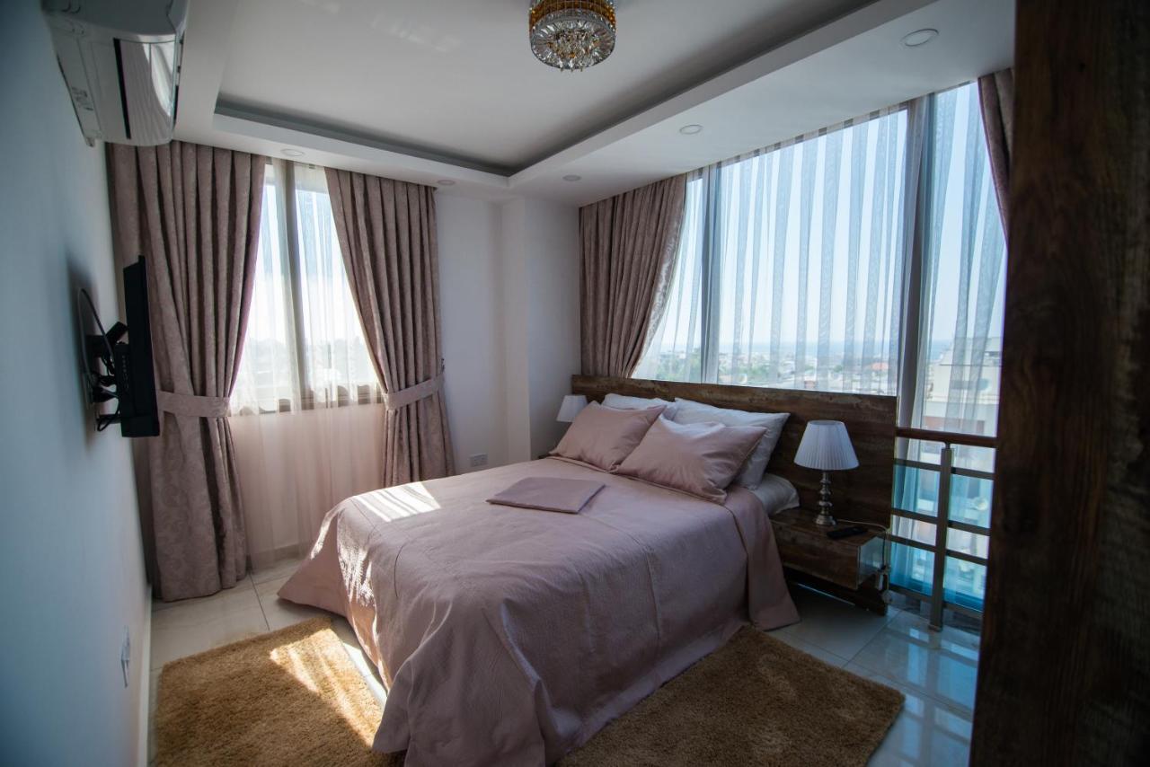 Aquamarine Luxury Residence Кирения Экстерьер фото